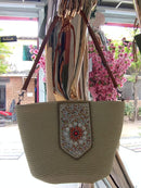 BOLSA DE PRAIA COM MIÇANGAS CREME