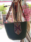 BOLSA DE PRAIA COM MIÇANGAS VERDE