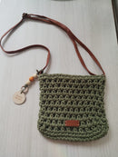 BOLSA DE MACRAMÊ COM ALÇA REGULÁVEL VERDE